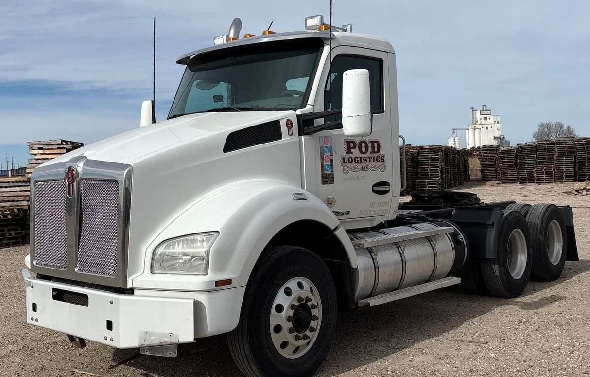 2019 Kenworth T880 Semi Truck